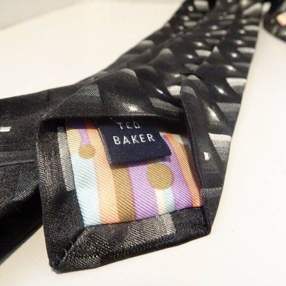 Ted Baker London 100% Silk Tie Necktie Black Silver Geometric Pattern Squares - Picture 5 of 5